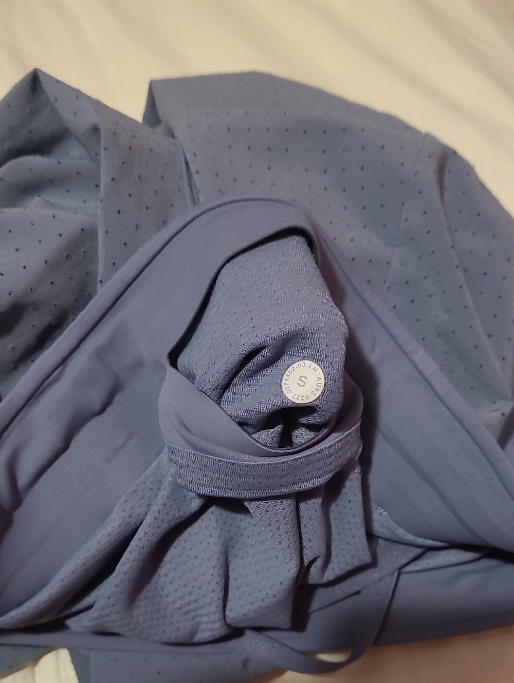 Lululemon High Rise Running Shorts - Picture 9 of 9